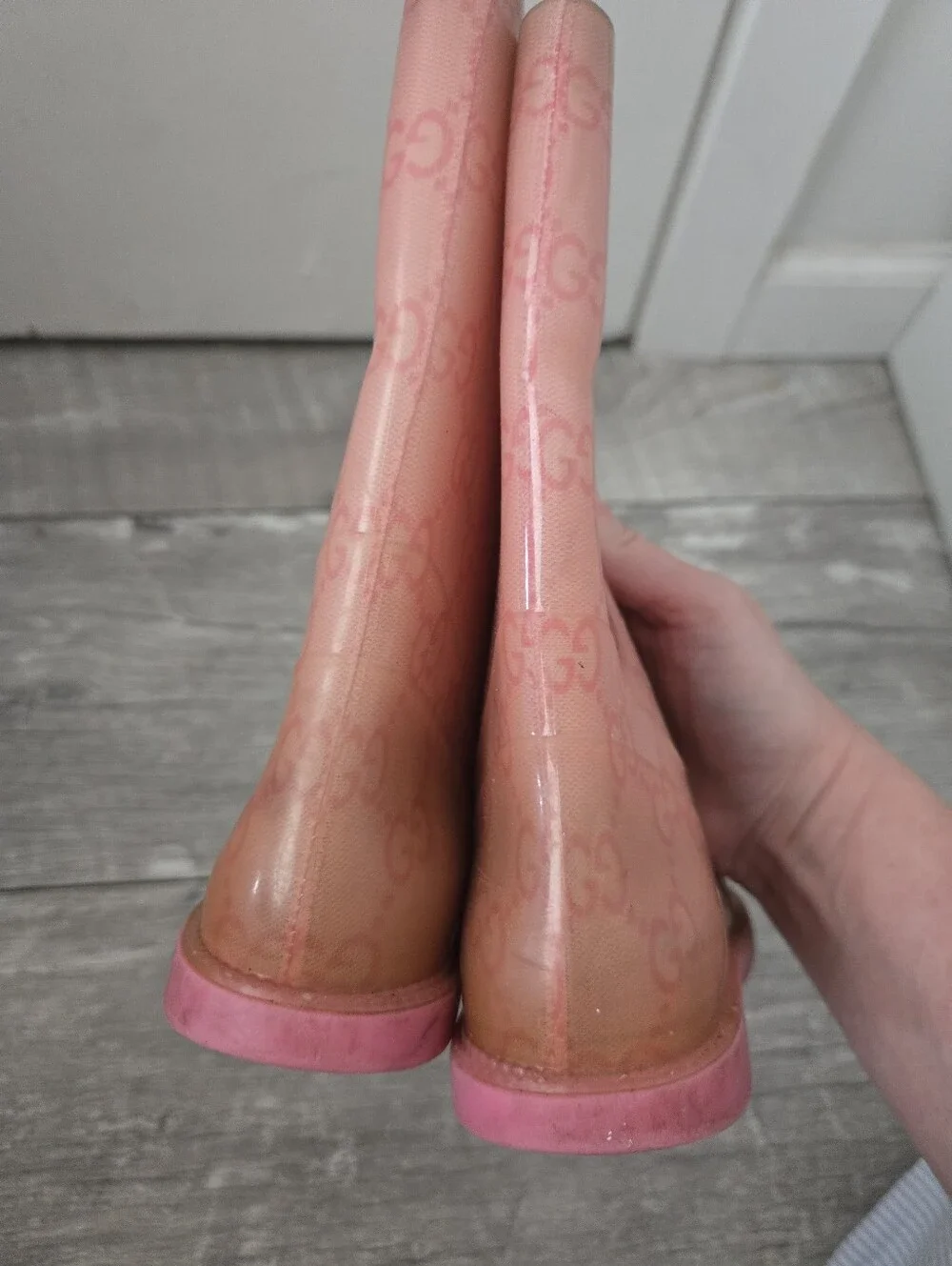 Gucci Pink GG Monogram Rubber Edimburg Rain Boots Size 27/ US10
